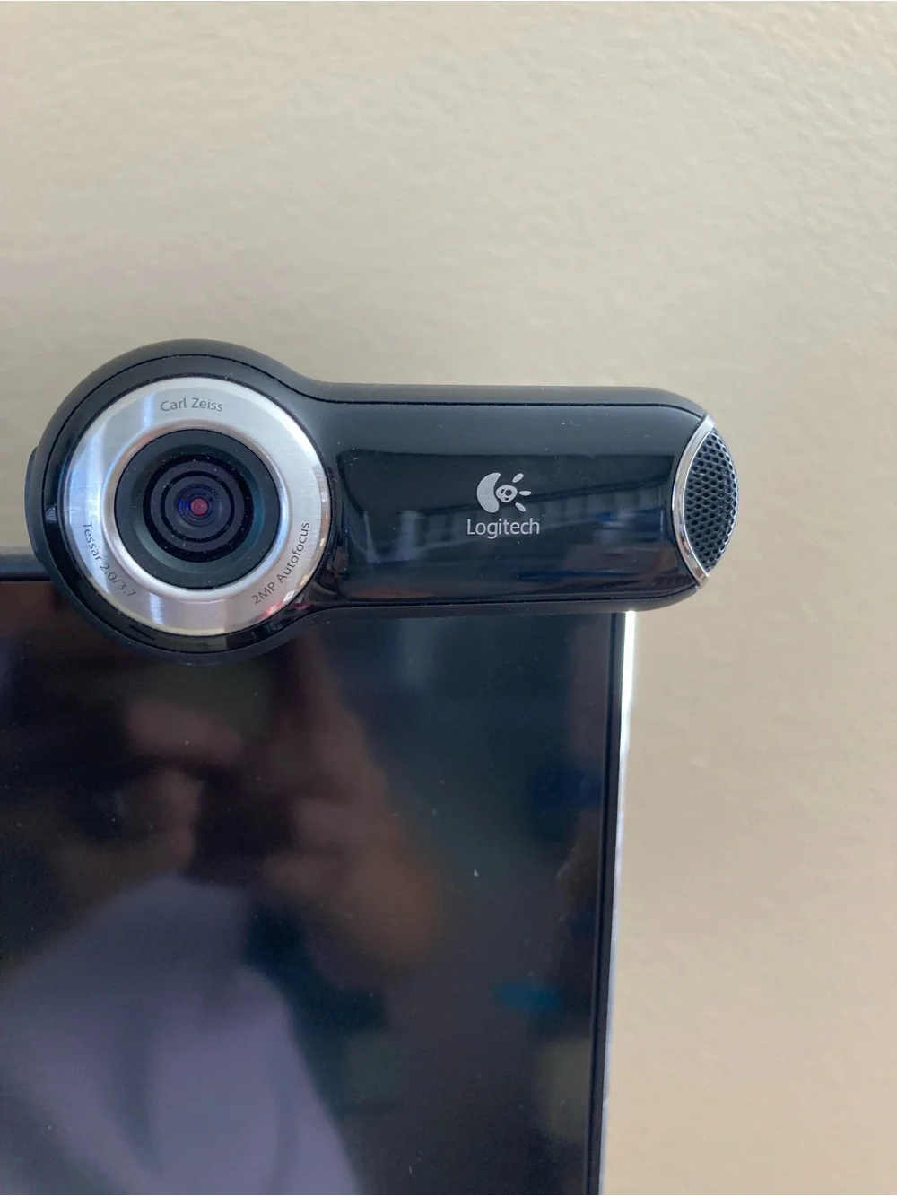 Logitech USB Webcam with Carl Zeiss Lens QuickCam Pro 9000